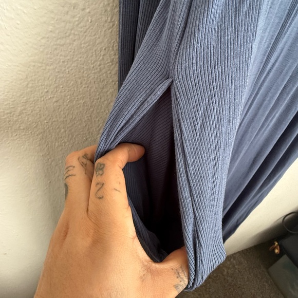 Quince 100% organic Elegant Blue Maxi Dress - Picture 6 of 7